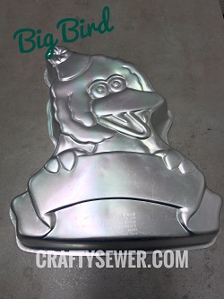 Big Bird Cake Tin