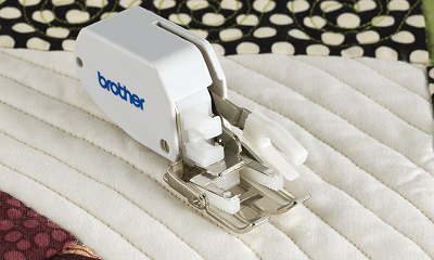 Brother HH - Walking Foot - 7mm Horizontal - For sewing or quilting on fabrics which stick or tend to slip. Useful for sewing  multiple layers as in quilting - f033n (f034n)/xg6623-001