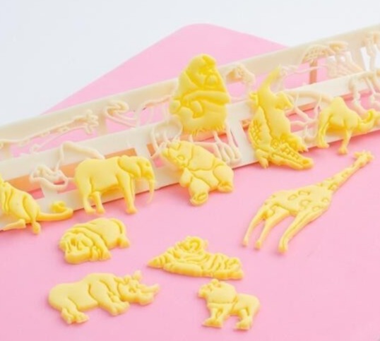 FMM 'Safari Animals' Cutter (Y11)