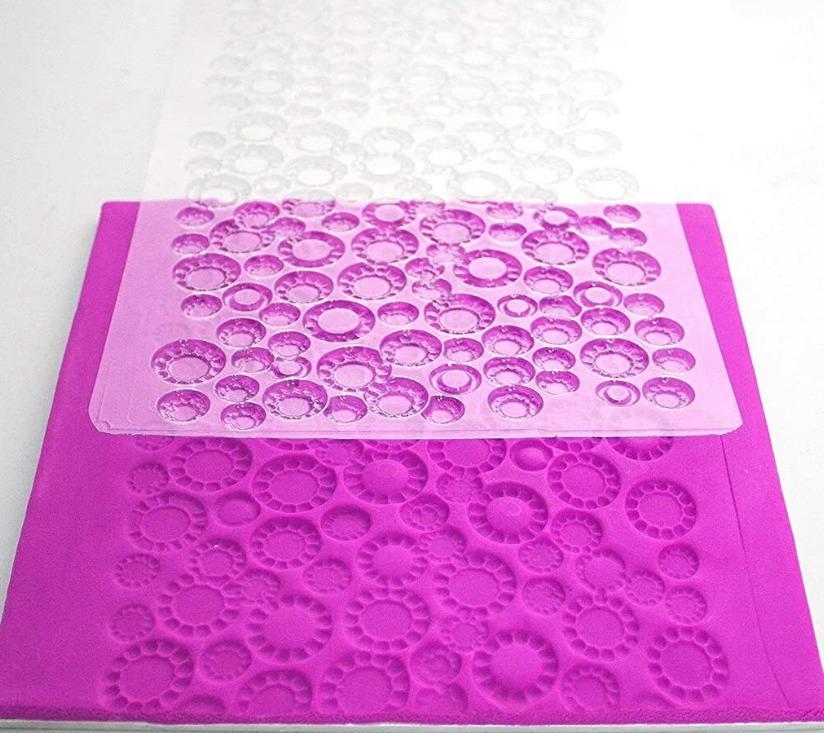 PME Polka Dot Impression Mat (Y8)